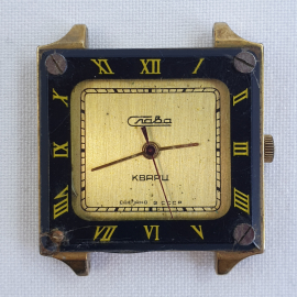 Позолоченные "Au" наручные часы СЛАВА "Кварц", СССР. Работоспособность не проверяли.